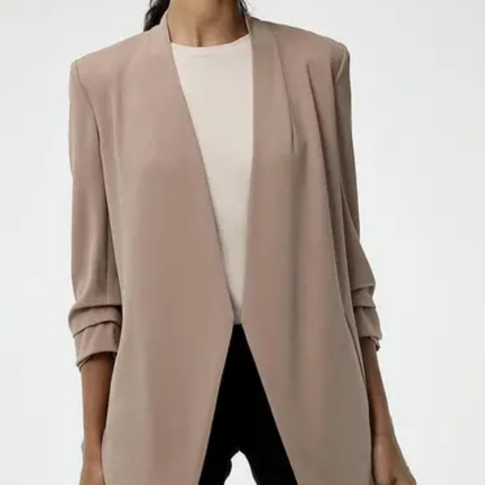 Babaton power hip blazer